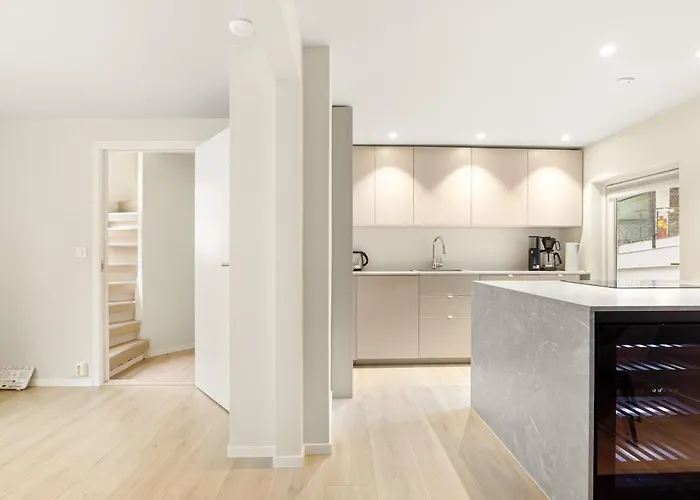 Modern 2-story With 4 Bedrooms Bergen