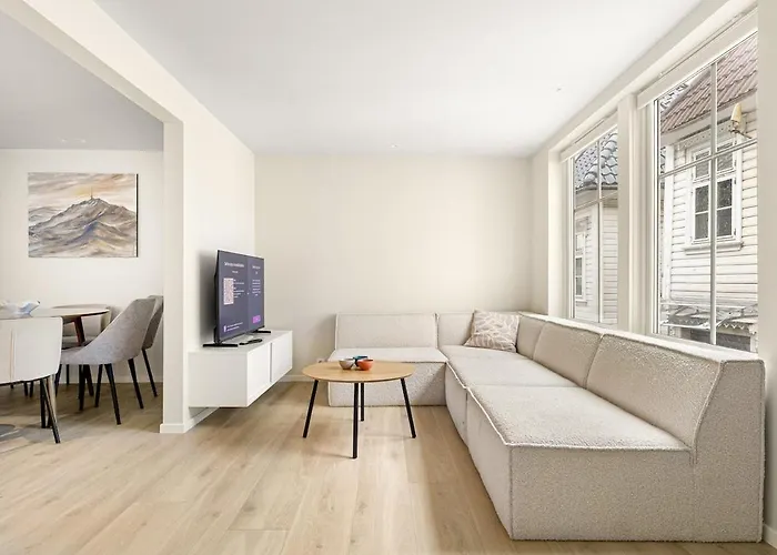 Modern 2-story With 4 Bedrooms برغن