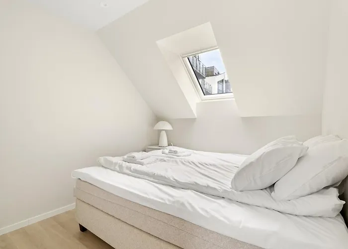 Modern 2-story With 4 Bedrooms