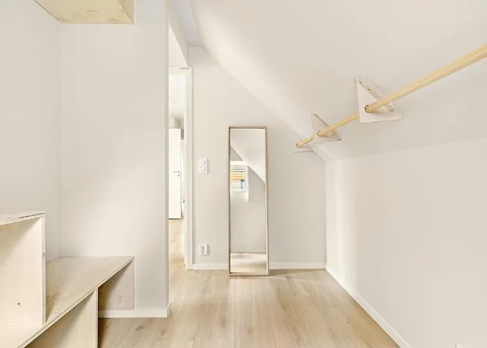 Modern 2-story With 4 Bedrooms